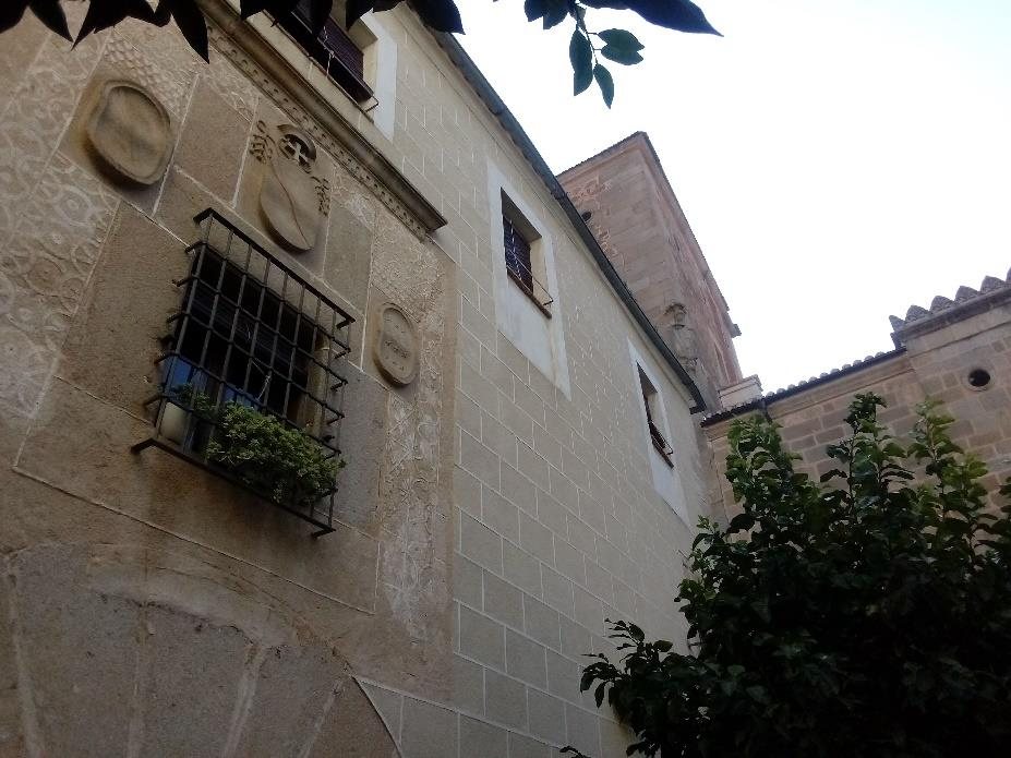 Casa del cardenal Bernardino de Carvajal