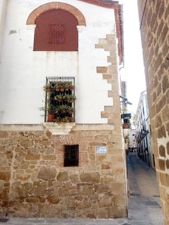 Esquina de las calles Santa Isabel y Blanca